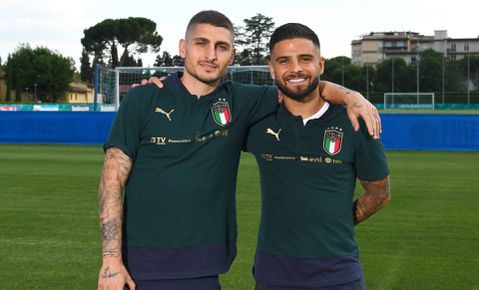 Check hier de opstellingen van Italië en Oostenrijk
