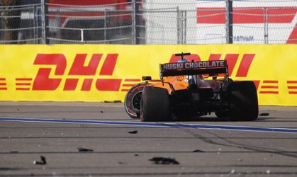 🎥 | Al na 1 ronde de Safety Car in Rusland na blunder van Carlos Sainz