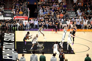 🎥 | Suns winnen ook 2e NBA final-duel ondanks topvorm Giannis Antetokounmpo
