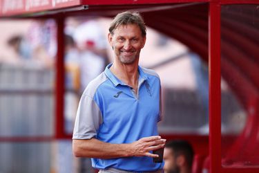 Granada verliest eerste wedstrijd onder fanatieke Tony Adams