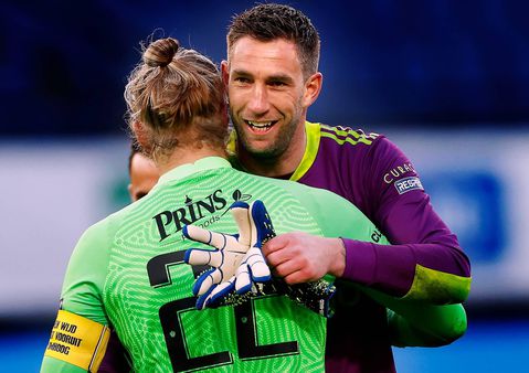 Op het laatste moment keeperswissel bij Ajax: Remko Pasveer in het doel tegen Sporting