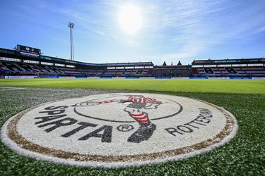 Rouwbanden en minuut stilte bij Rotterdamse derby: slachtoffer schietpartij was ex-stagiair Sparta