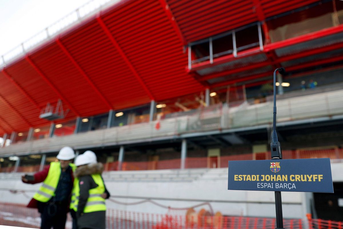 Jeugdteams van Barcelona en Ajax openen deze week Cruijff-stadion