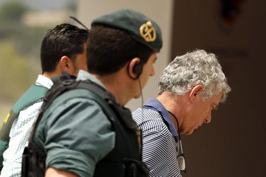 Opgepakte voorzitter Spaanse voetbalbond Villar voor 1 jaar geschorst