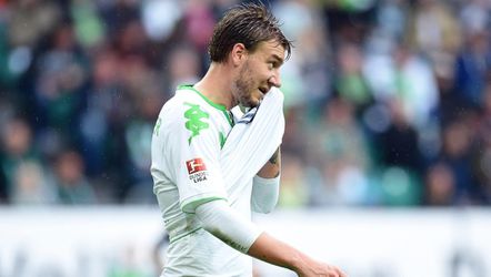 Dost ziet Lord Bendtner weggaan bij Wolfsburg