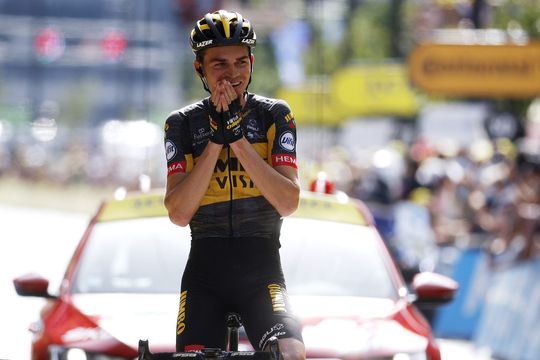Sepp Kuss soleert in bergrit naar zege in 15e Tour-etappe