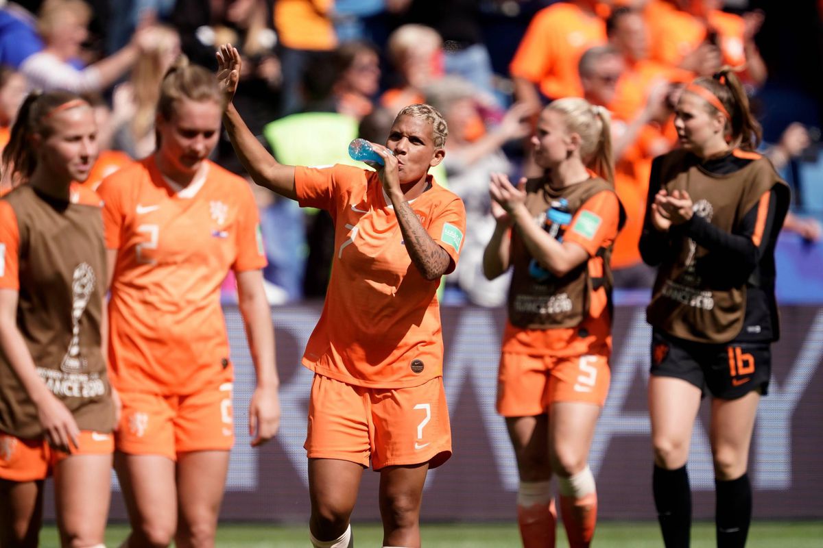Eerste thuiswedstrijd Oranje Leeuwinnen in EK-kwalificatie in Heerenveen