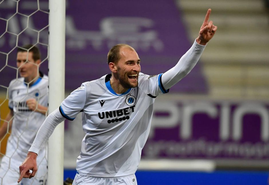Club Brugge walst met behulp van Dost in over Gent heen