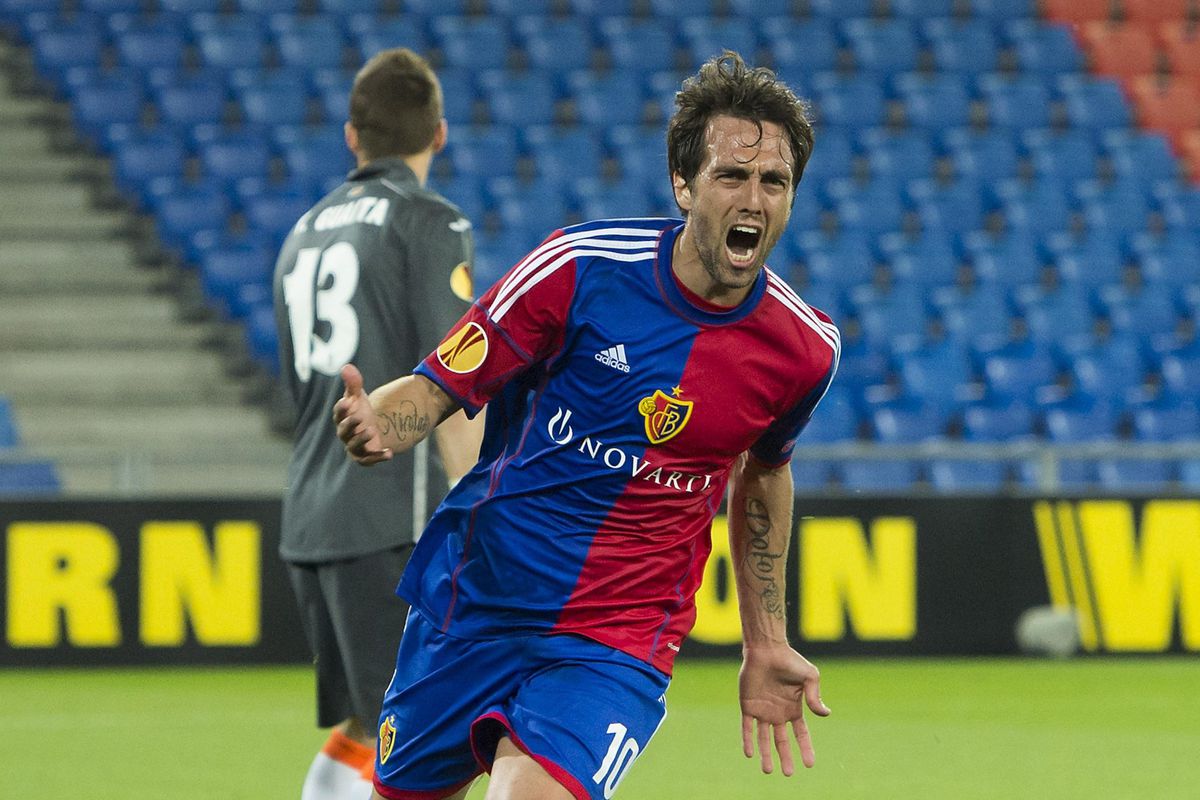 FC Basel-captain Delgado (34) stopt per direct: 'Ik ben mentaal en fysiek te moe'
