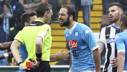 Napoli gaat niet akkoord met schorsing voor trainer en Higuaín