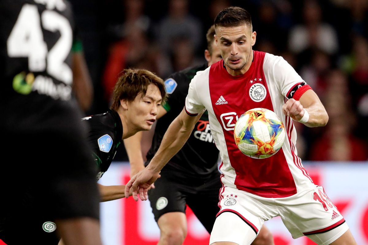 Ajax worstelt zich na kansenregen laat voorbij FC Groningen