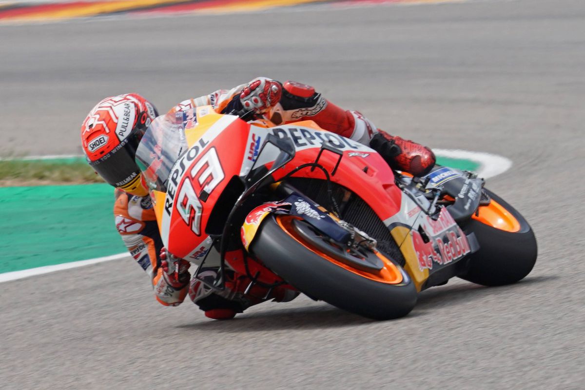 Márquez heerst op Sachsenring: 10de zege op rij in GP van Duitsland