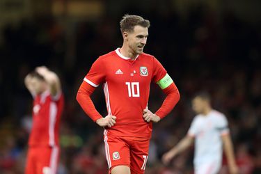 Problemen voor Ryan Giggs? Ramsey haakt net als Bale af bij Wales