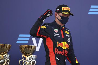 🎥 | Reactie Max Verstappen na GP van Rusland: 'Mooi om zo weer terug te komen'