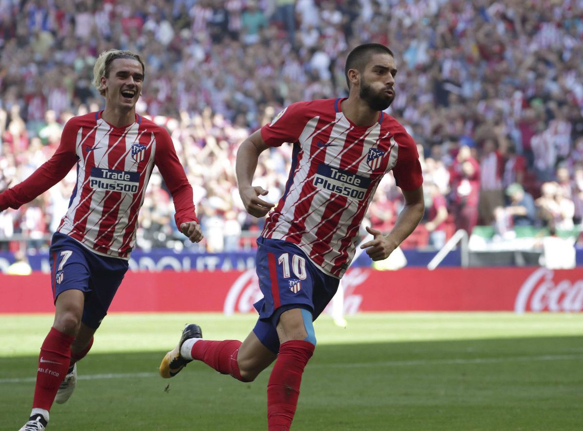 Carrasco en Griezmann schieten Atlético naar 2e plek