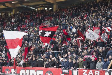 EL-tickets Ajax tegen United voor gigantische bedragen aangeboden