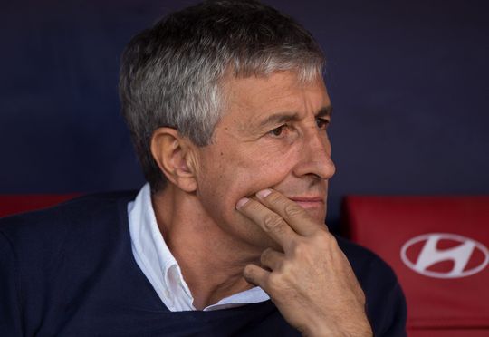 🎥 | Barcelona-trainer Quique Setién over crisisje: 'Doet me niks'