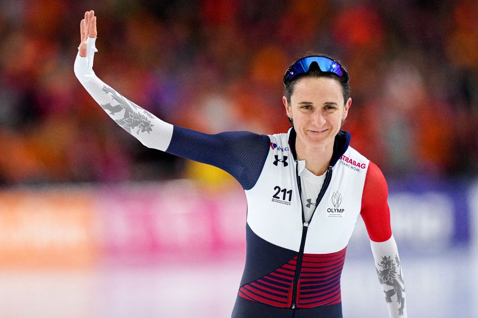 36-jarige specialiste Martina Sablikova verrast iedereen met goud op 5000 meter in World Cup Stavanger