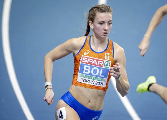 🎥 | Toptalent Femke Bol maakt status waar met WAANZINNIG EK-goud op 400 meter