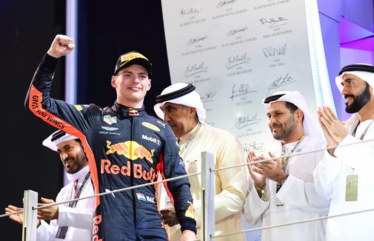 Max Verstappen breekt gamerecord tijdens zijn vakantie (video)