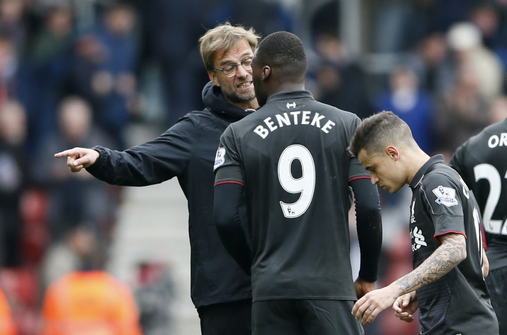 Klopp wijst Benteke vooralsnog naar de bank in Europa Leagueduel