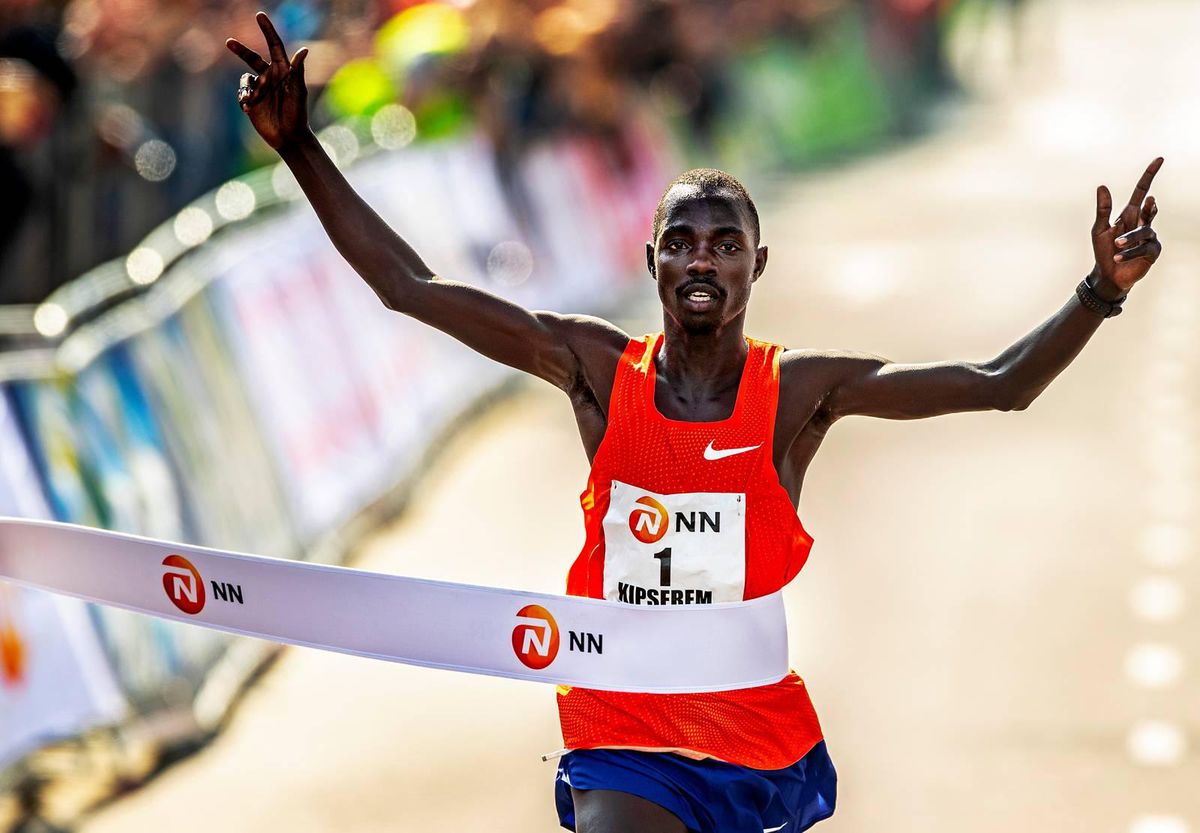Laatste winnaar Rotterdam Marathon keert terug met een missie: aanval op eigen parcoursrecord