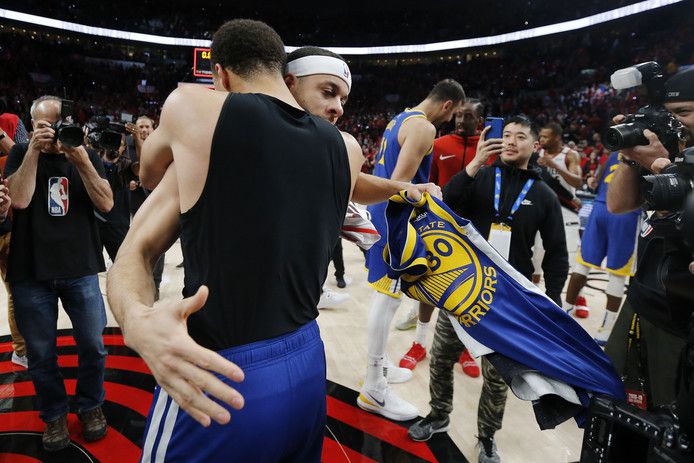 Golden State Warriors zonder veel moeite naar NBA-finale