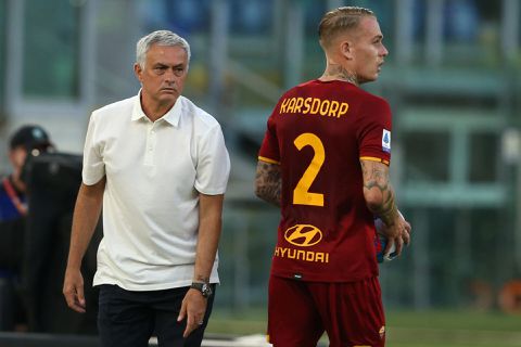 'AS Roma wil Rick Karsdorp betrekken in ruildeal met Ajacied Noussair Mazraoui'