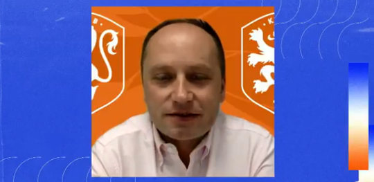 🎥 | KNVB kiest voor het eerst in ruim 40 jaar weer voor buitenlandse bondscoach