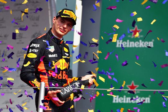 Sportnieuws Weekly: terugblikken op F1-seizoen, curling en hoe moet je juichen?