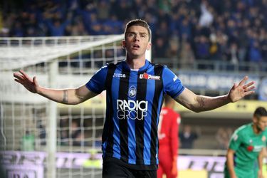 Oud-eredivisionist Gosens prikt voor Atalanta tegen Fiorentina in Astori-wedstrijd (video)