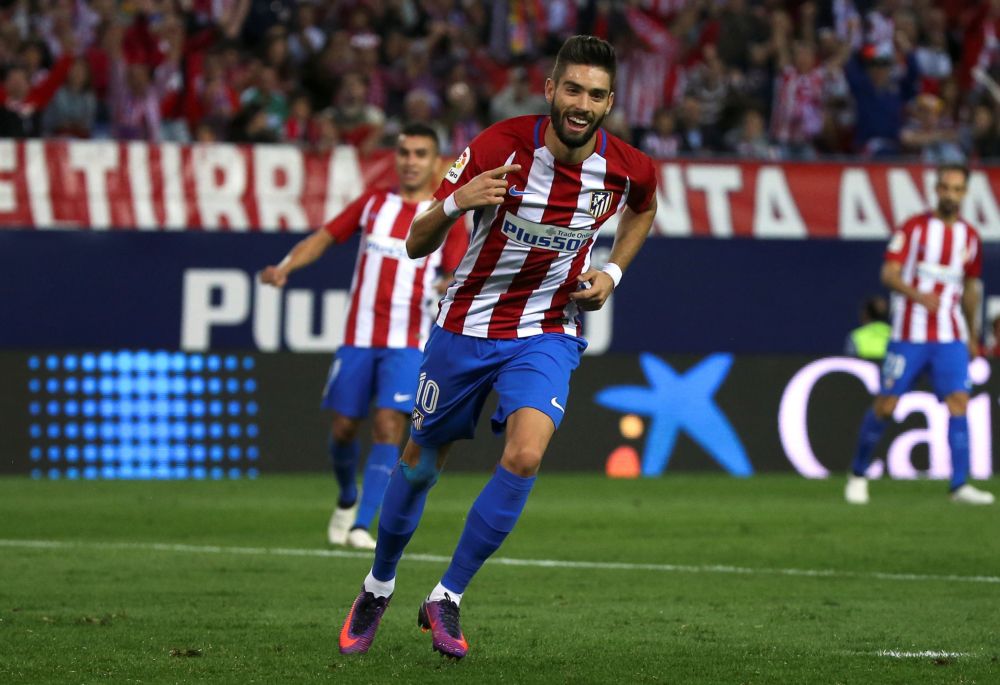 Atletico slacht Granada af en gaat aan kop in La Liga