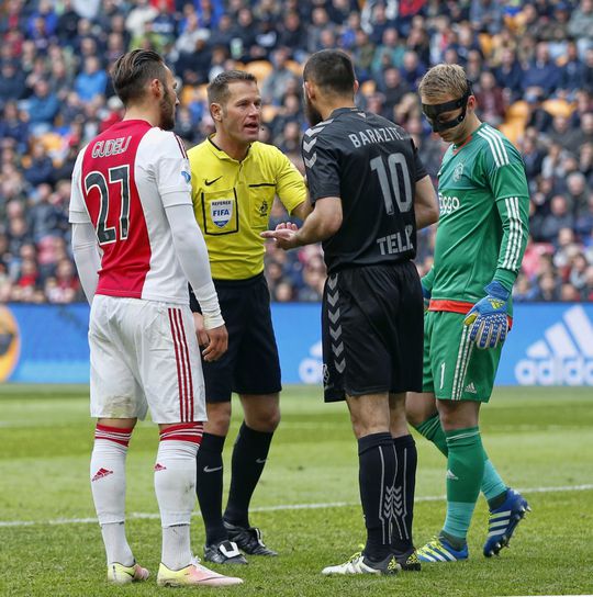 Aangifte PSV-fan tegen Makkelie: 'Ben het beu dat Ajax steeds voorgetrokken wordt'