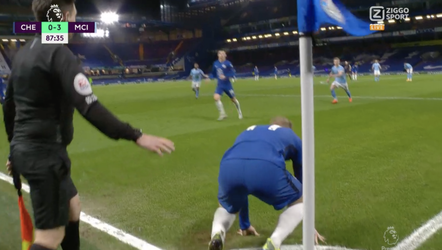 🎥 😂 | Timo Werner zet zichzelf compleet voor schut met domste corner ooit