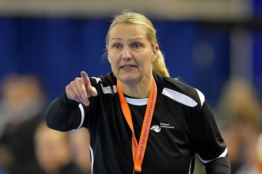 Helle Thomsen uitgeroepen tot beste vrouwelijke handbalcoach van het seizoen