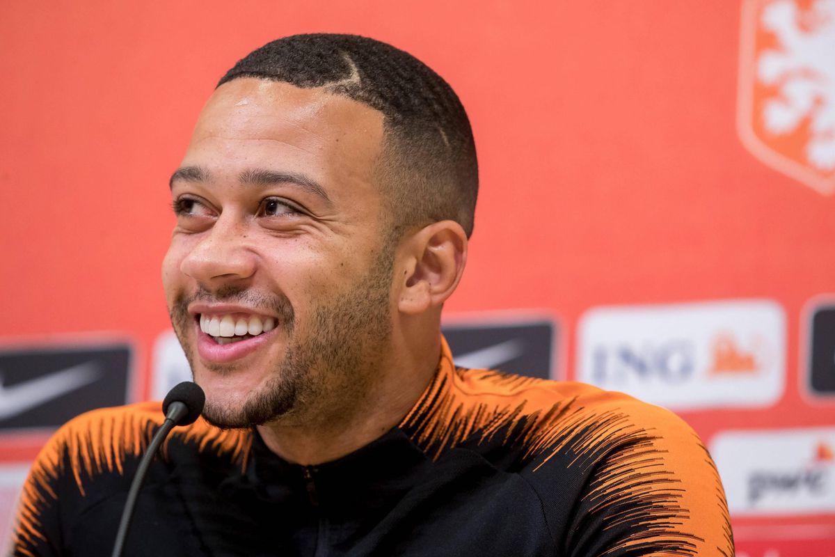 Memphis Depay kan tegen Estland zijn 50ste interland spelen