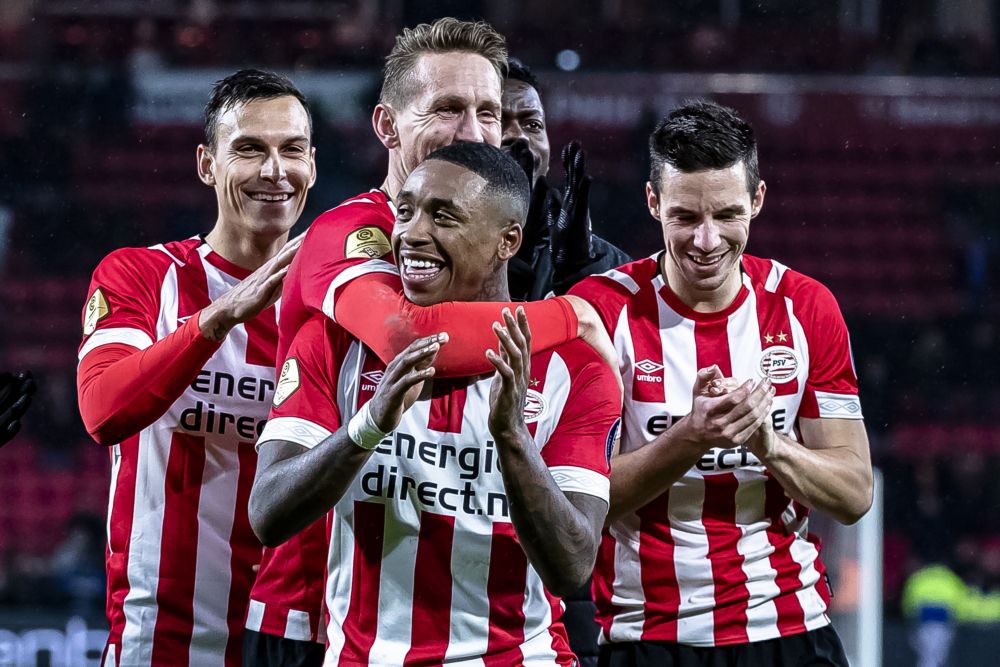 PSV laat Schwaab en Ramselaar thuis voor laatste CL-potje, Sadílek wél mee