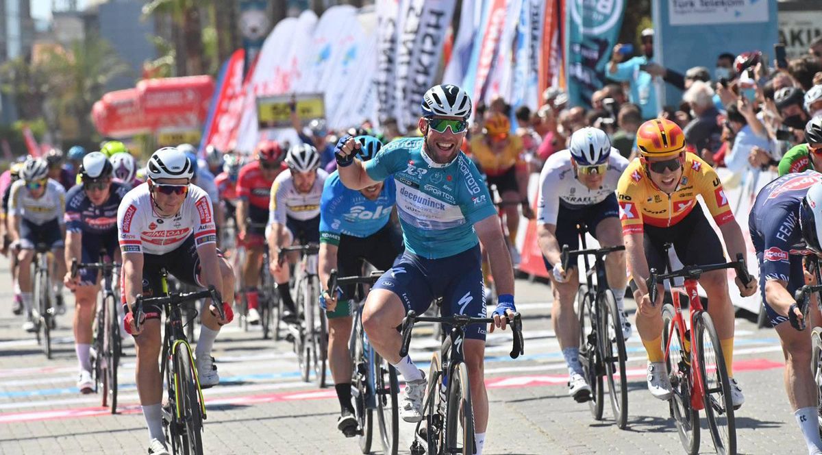 🎥 | Eindbaas Mark Cavendish pakt 3e sprintzege in Ronde van Turkije