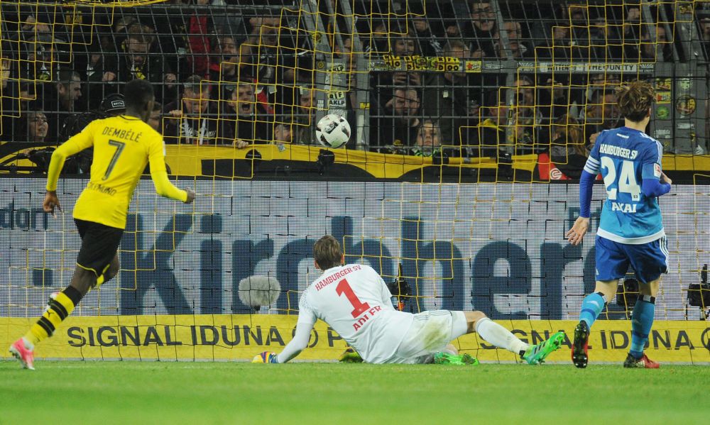 Dortmund wint eenvoudig, Schalke gaat hard onderuit