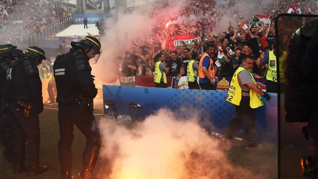 UEFA gaat ook vechtende Hongaren en vuurwerk-Belgen onderzoeken