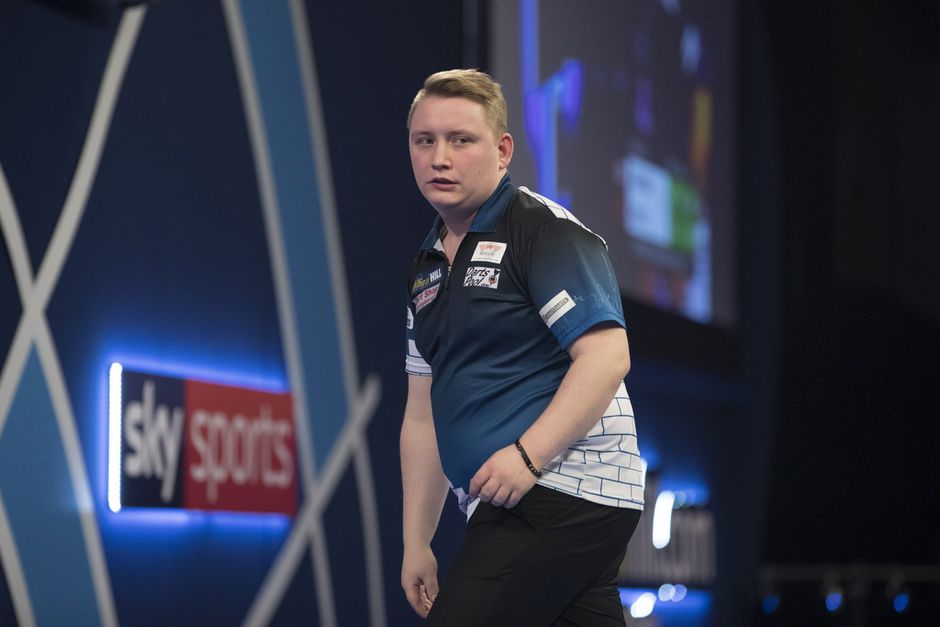Schindler na winst op Van Gerwen: 'Vond hem een beetje arrogant'