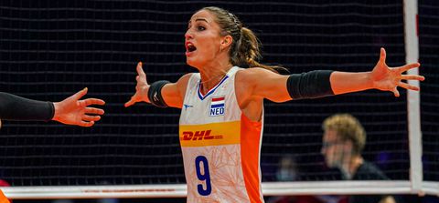 Volleybalster Myrthe Schoot na diagnose eierstokkanker strijdlustig: 'Ik ga dit op mijn manier doen'