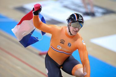 Goud! Matthijs Büchli is wereldkampioen op de keirin: 'Dit is ultieme revanche' (video)