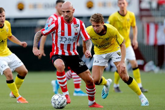 Sparta koploper na ruime overwinning op VVV