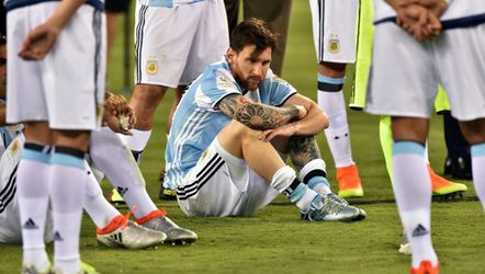 Bondscoach Bauza praat met Messi over terugkeer bij Argentinië