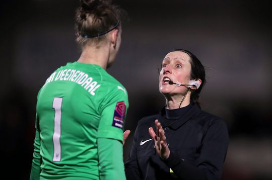 Oranje-keepster Sari van Veenendaal vertrekt na 4 jaar bij Arsenal Women