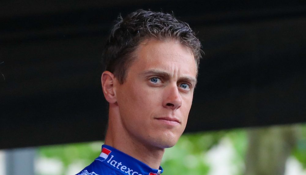 Niki Terpstra goed pissig op KLM: 'Mijn fiets zijn ze vergeten op de luchthaven'