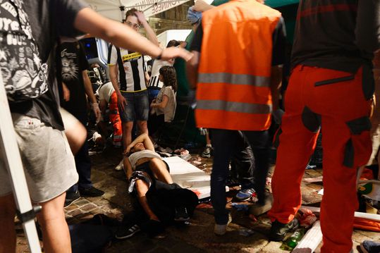 Paniek in Turijn na CL-finale: meer dan 200 mensen raken gewond (video)