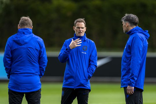 Frank de Boer: '5 of 6 EK-spelers van het Nederlands elftal weigerden vaccinatie tegen corona'