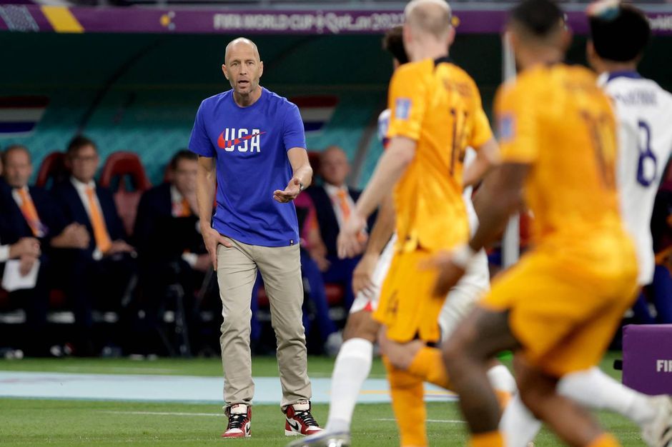 VS-bondscoach Berhalter bezoekt zijn internationals bij PSV: ‘Dest moet nu kijken waar zijn plafond ligt’
